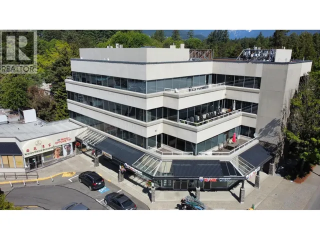 301 2609 WESTVIEW DRIVE, North Vancouver, British Columbia V7N4M2