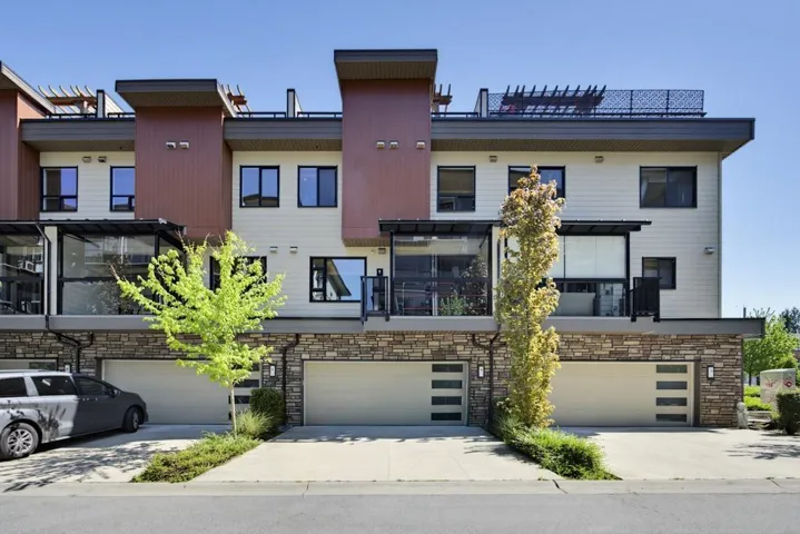 9 8567 204 STREET, Langley, British Columbia V2Y3R2
