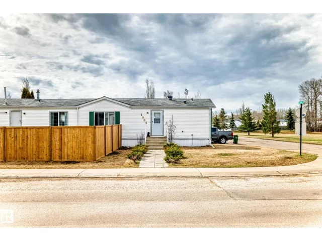 2903 Lakewood Drive NW, Edmonton, Alberta T5S1T7