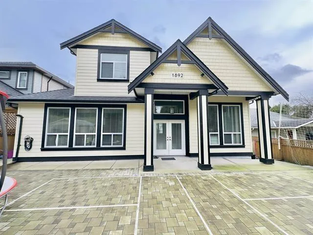 1892 KING GEORGE BOULEVARD, Surrey, British Columbia V4A5A1