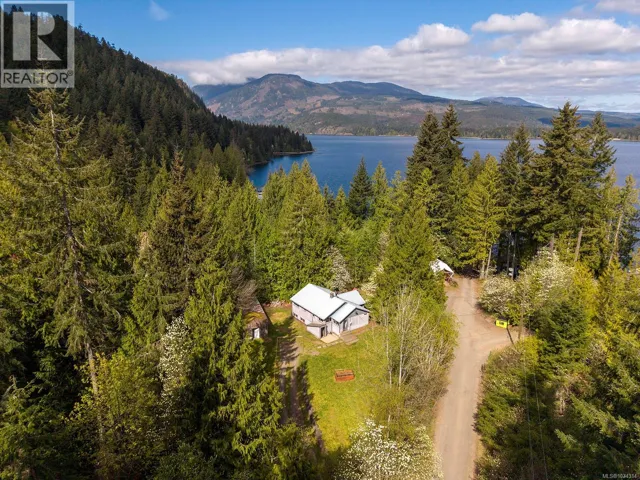 10 Horbury Rd, Cumberland, British Columbia V0R1S0