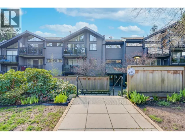 207 230 MOWAT STREET, New Westminster, British Columbia V3M4B2