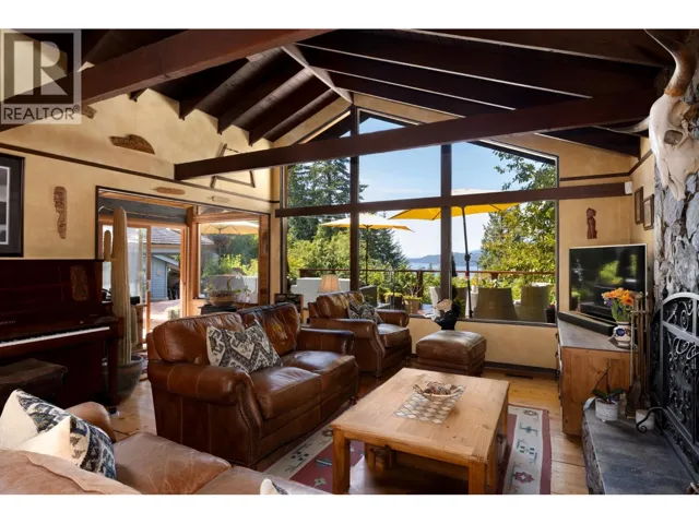 315 BAYVIEW ROAD, Lions Bay, British Columbia V0N2E0
