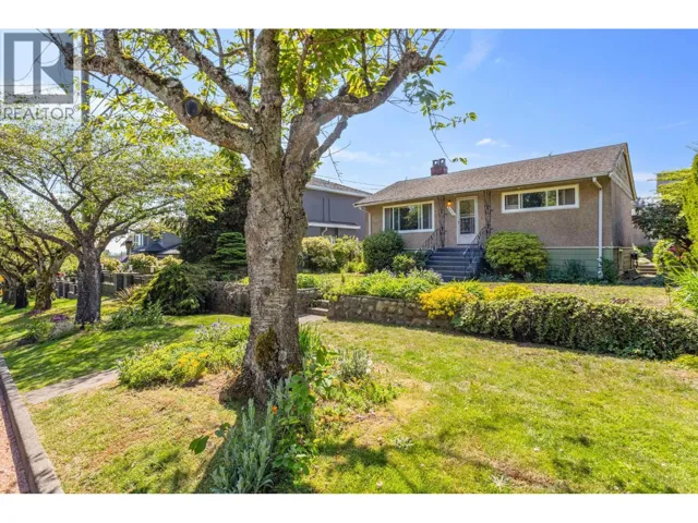 7851 JOFFRE AVENUE, Burnaby, British Columbia V5J3K9