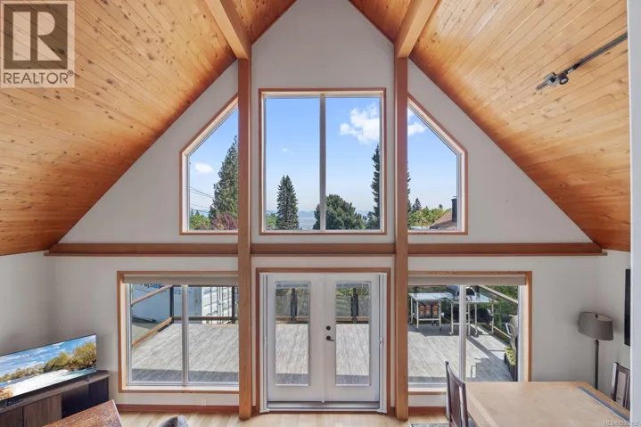 1869 Fern Rd, Courtenay, British Columbia V9J1W8