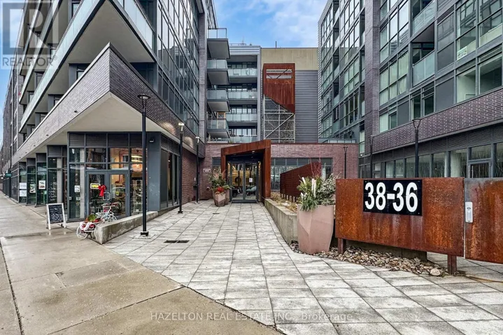 421 - 38 HOWARD PARK AVENUE, Toronto (Roncesvalles), Ontario M6R0A7