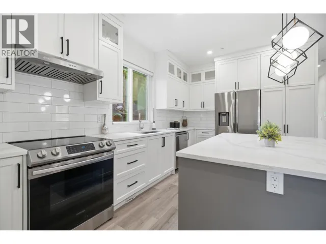 3858 COAST MERIDIAN ROAD, Port Coquitlam, British Columbia V3B2V1