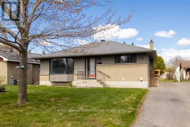 1321 RUSTIC DRIVE, Ottawa, Ontario K2C2Y3