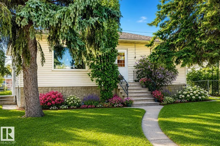 11424 105 ST NW, Edmonton, Alberta T5G2M8