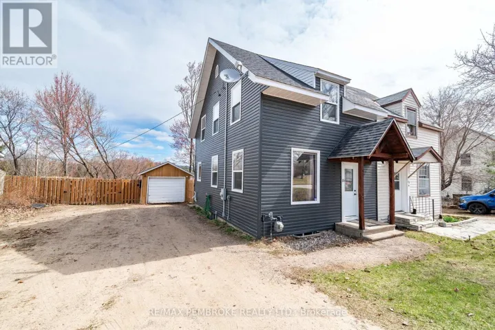 15 ALDER CRESCENT, Deep River, Ontario K0J1P0