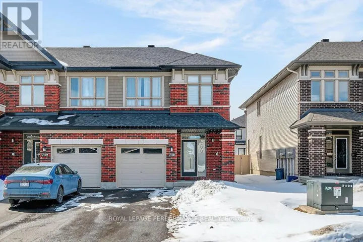 790 CAIRN CRES CRESCENT E, Ottawa, Ontario K1W0P7