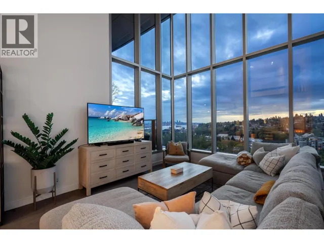 2406 1500 FERN STREET, North Vancouver, British Columbia V7J0E6