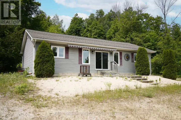 35 BRYANT STREET, South Bruce Peninsula, Ontario N0H2T0