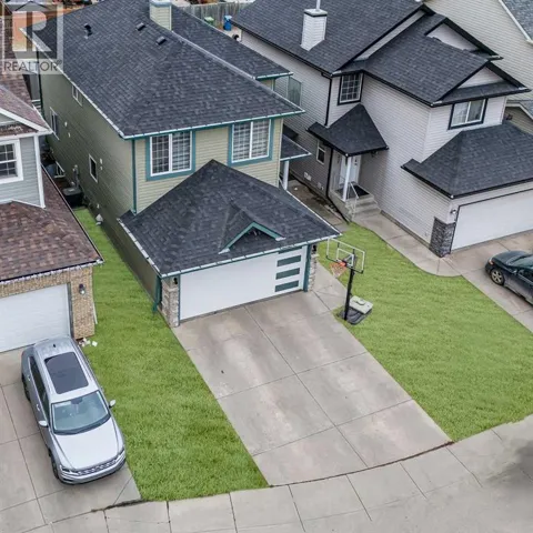 31 Saddleback Way NE, Calgary, Alberta T3J4K4