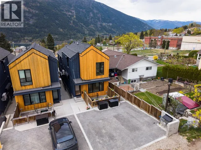 518 Robson Street Unit# B, Nelson, British Columbia V1L5A7