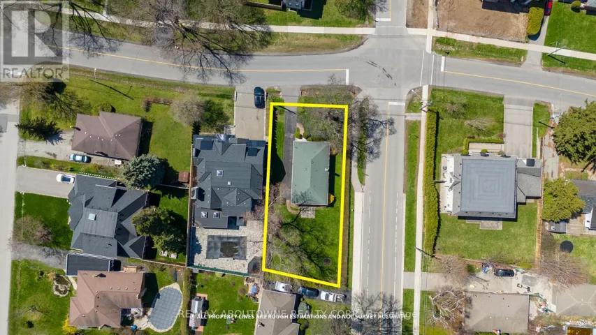 493 LEES LANE, Oakville (WO West), Ontario L6L4T3