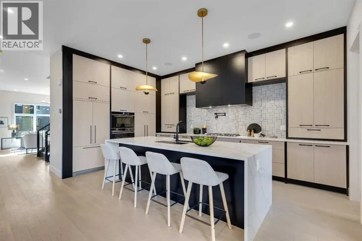 336 Normandy Drive SW, Calgary, Alberta T3E7J6