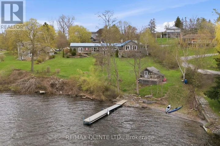 5 HERMON LANE, Prince Edward County (Ameliasburg Ward), Ontario K8N4Z1