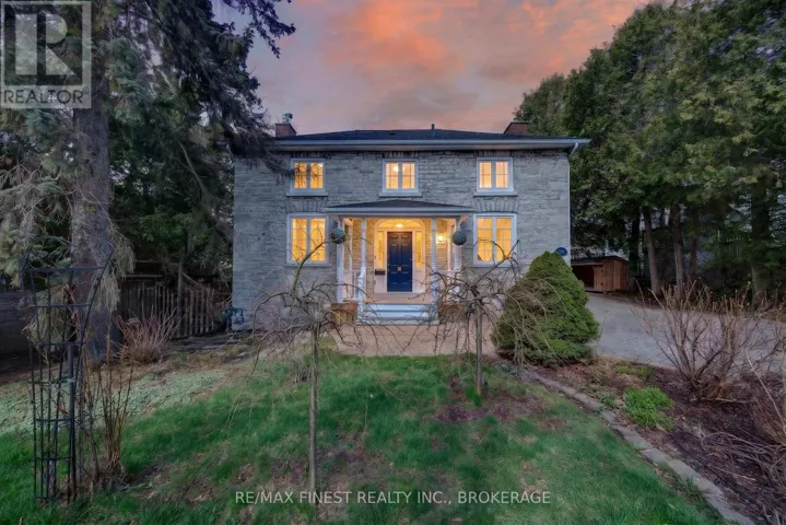 68 COLLINGWOOD STREET, Kingston (Central City East), Ontario K7L3X4
