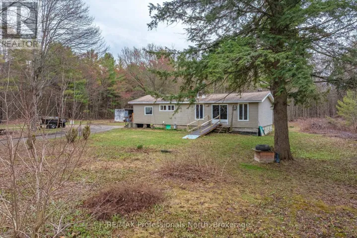1056 KIRK LINE W, Bracebridge (Macaulay), Ontario P1L1W9