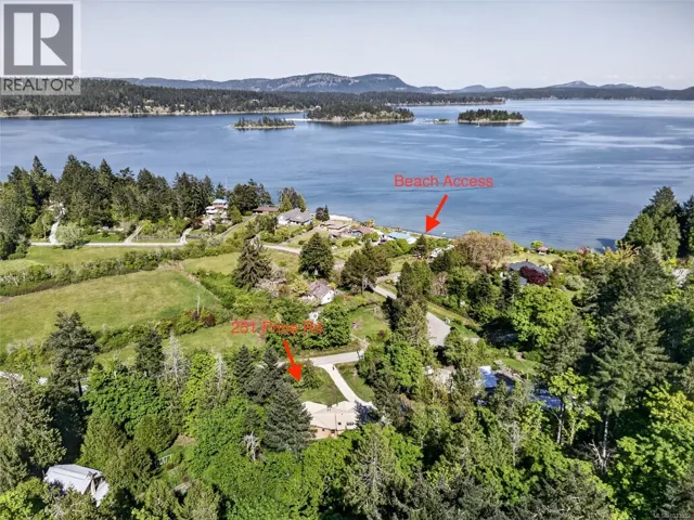 251 Price Rd, Salt Spring, British Columbia V8K2E9