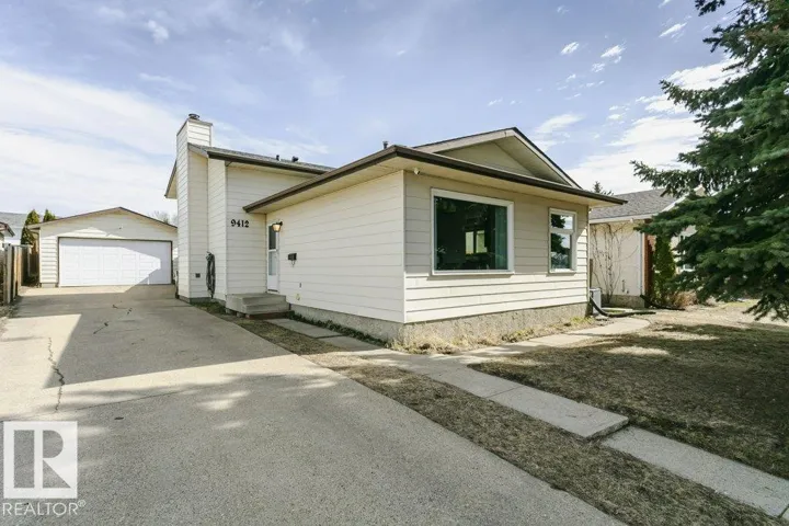 9412 176 AV NW, Edmonton, Alberta T5Z2C1