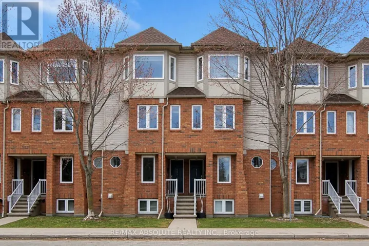 1350 GUTHRIE STREET, Ottawa, Ontario K2H1G8
