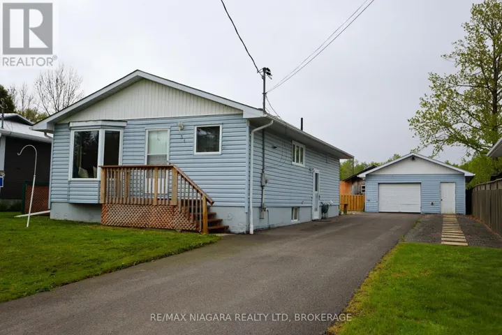 31 SPRUCE DRIVE, Temagami, Ontario P0H2H0