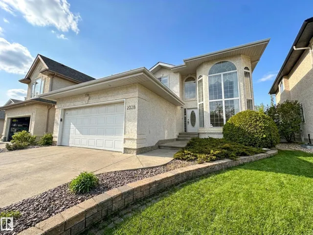 2028 HADDOW DR NW, Edmonton, Alberta T6R2W2