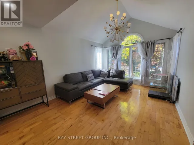 98 BROOKEVIEW DRIVE, Aurora (Aurora Highlands), Ontario L4G6R5