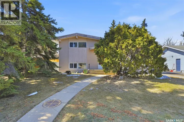 706 Arlington AVENUE, Saskatoon, Saskatchewan S7H2X4