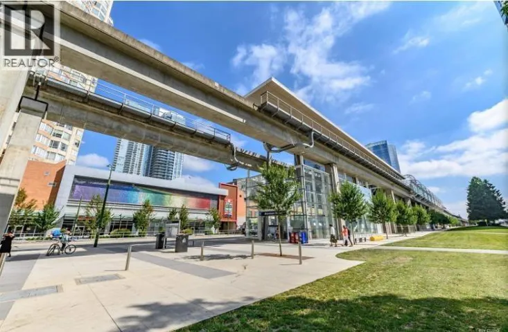 6333 SILVER AVE, Burnaby, British Columbia V5H0C3
