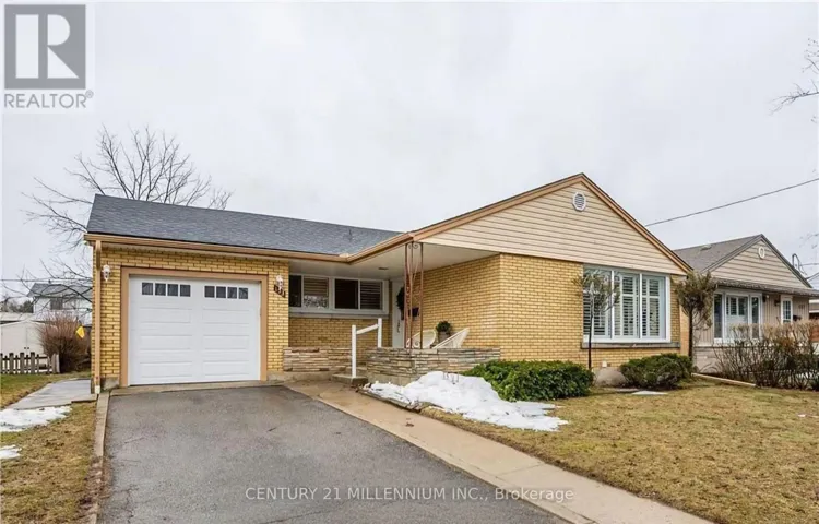 153 WOODHAVEN ROAD, Kitchener, Ontario N2C1V2
