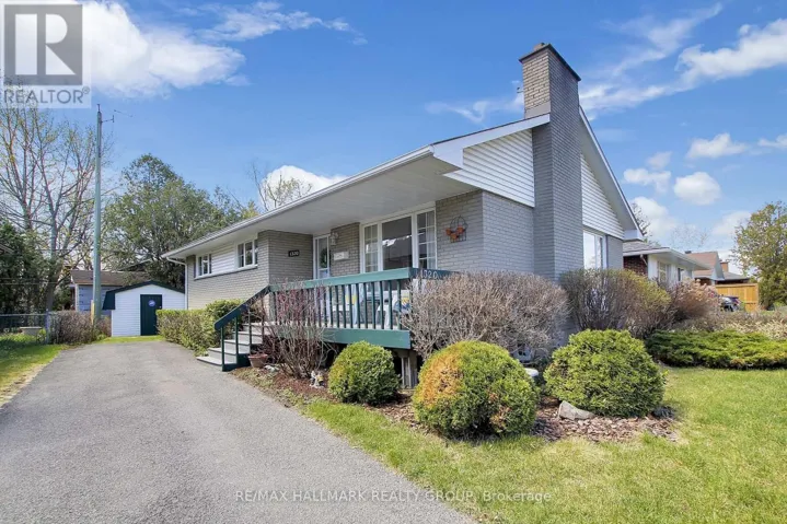 1320 RUSTIC DRIVE, Ottawa, Ontario K2C2Y1