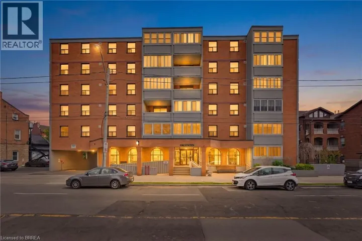23 MAIN Street Unit# 203, Dundas, Ontario L9H2P7