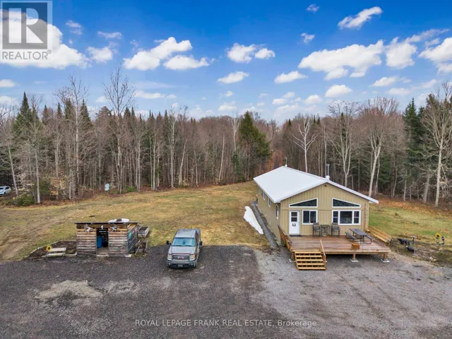 989 MCKENZIE LAKE ROAD N, South Algonquin, Ontario N0C1B0