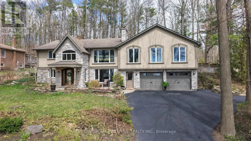 1363 ST. VINCENT STREET, Springwater (Midhurst), Ontario L9X0P7