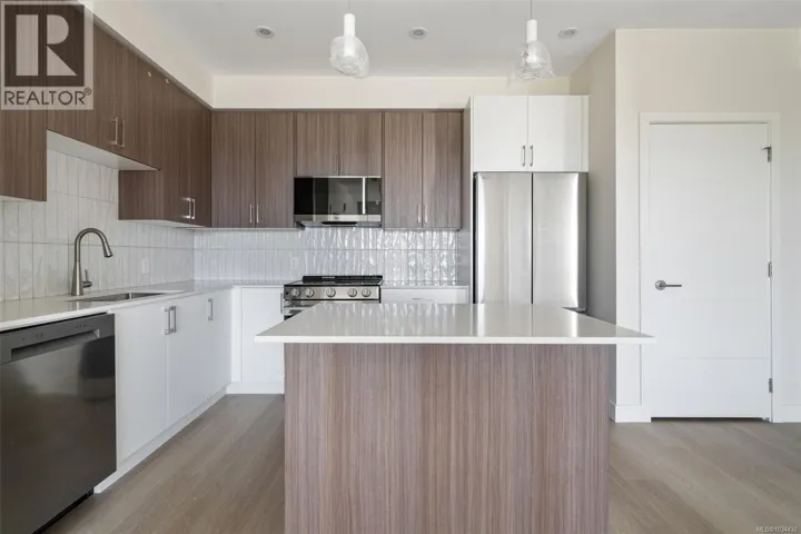211 777 Station Ave, Langford, British Columbia V9B2S1