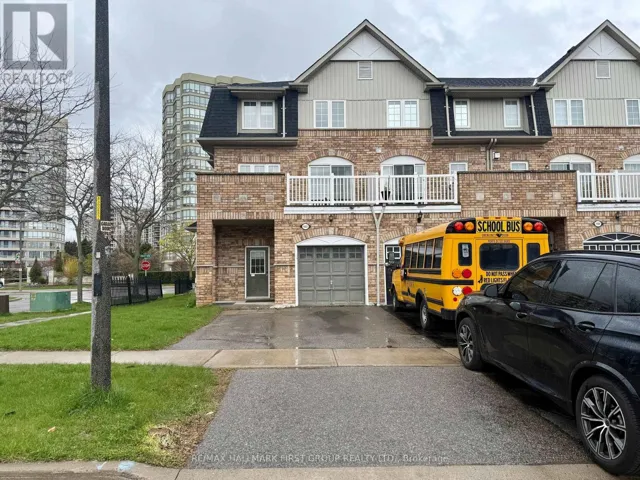 1665 AVONMORE SQUARE, Pickering (Town Centre), Ontario L1V7H2