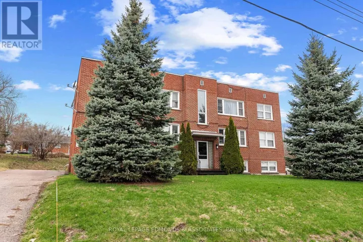 222 BELMONT AVENUE, Pembroke, Ontario K8A2C5