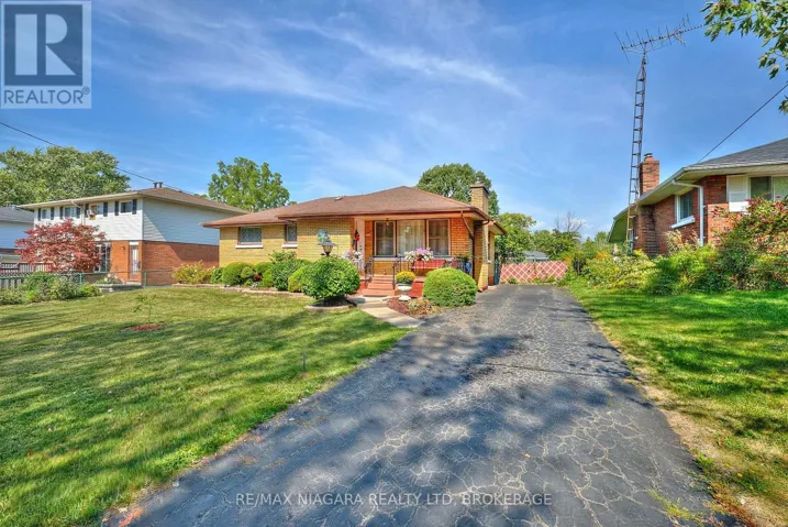 316 BOWEN ROAD, Fort Erie (Central), Ontario L2A2Y9