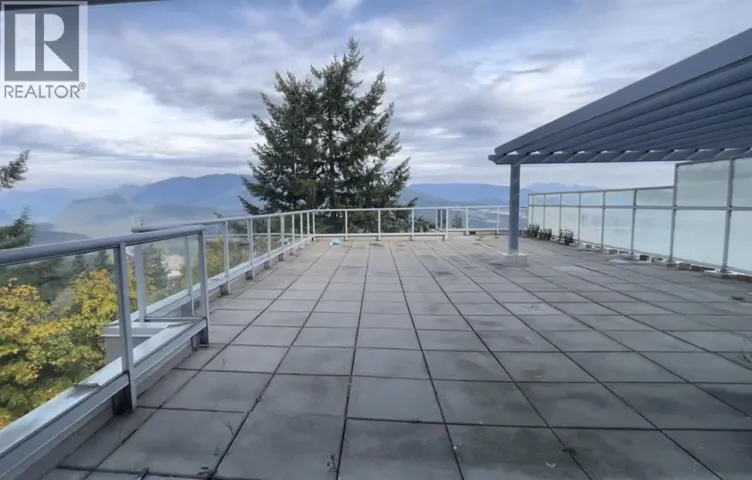 803 9262 UNIVERSITY CRESCENT, Burnaby, British Columbia V5A0A4