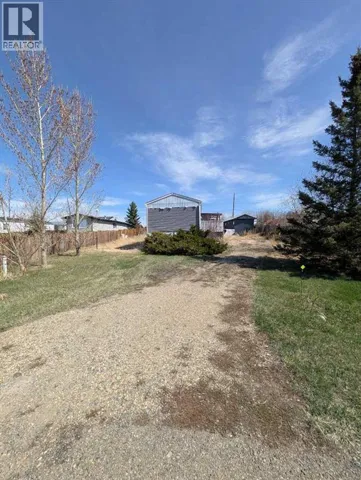 312 Christian Avenue, Standard, Alberta T0J3G0