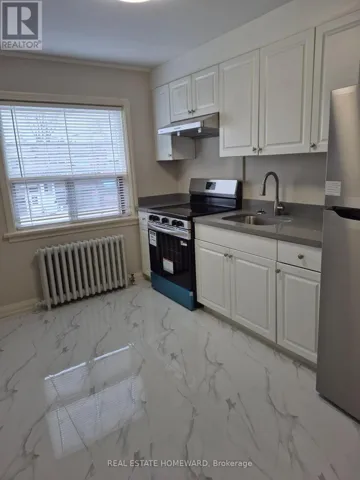 4 - 1066 COXWELL AVENUE, Toronto (East York), Ontario M3C3G4