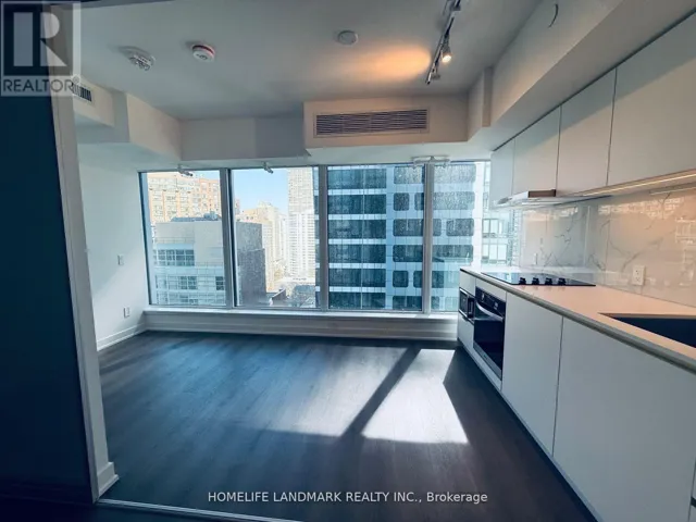 2005 - 8 WELLESLEY STREET W, Toronto (Bay Street Corridor), Ontario M4Y1E7