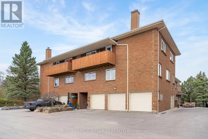 8 - 108 STRATAS COURT, Ottawa, Ontario K2L3K4