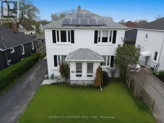 2 - 17 LYONS AVENUE, Welland (Lincoln/Crowland), Ontario L3B1L8