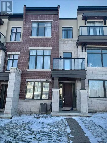605 MARC SANTI BOULEVARD, Vaughan (Patterson), Ontario L6A4Z8