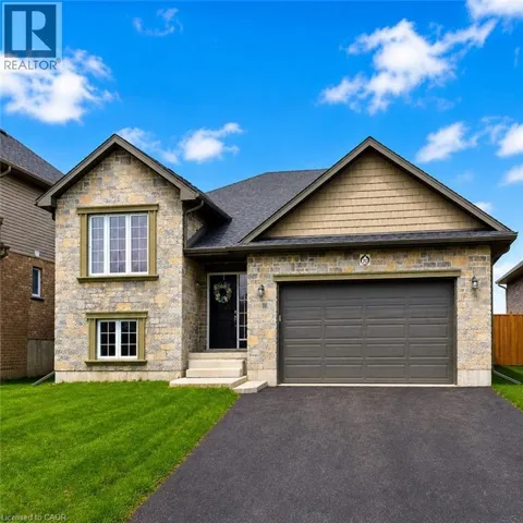 70 HALLIDAY Drive, Tavistock, Ontario N0B2R0