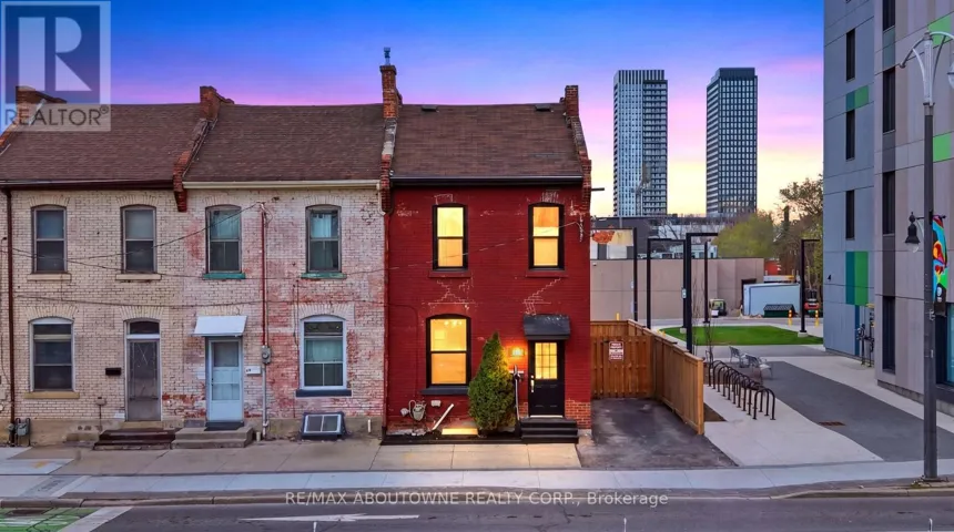 116 BAY STREET N, Hamilton (Central), Ontario L8R2P4